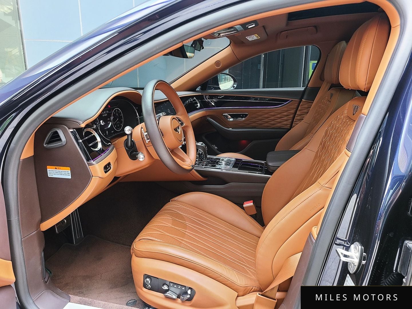 Bentley Flying Spur 2021 — миниатюра 4