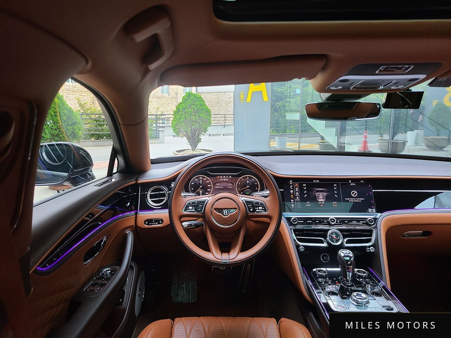 Bentley Flying Spur 2021 — миниатюра 6