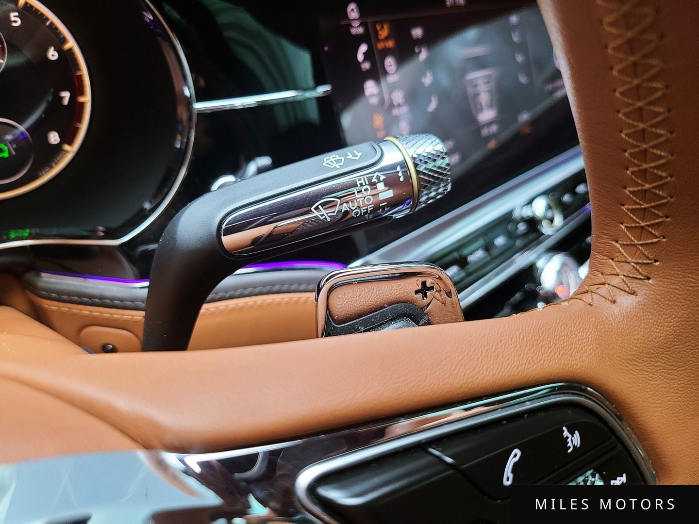 Bentley Flying Spur 2021 — миниатюра 8