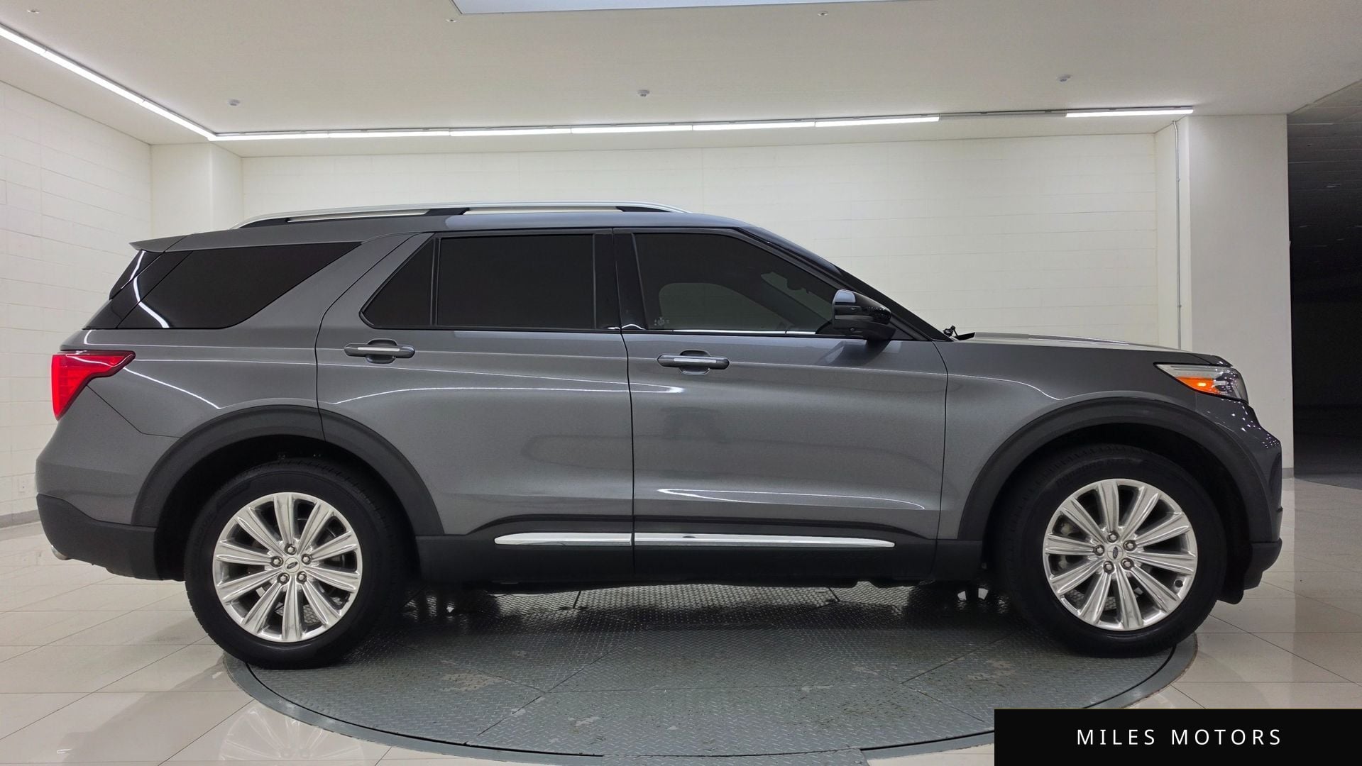 Ford Explorer 2021 — миниатюра 4