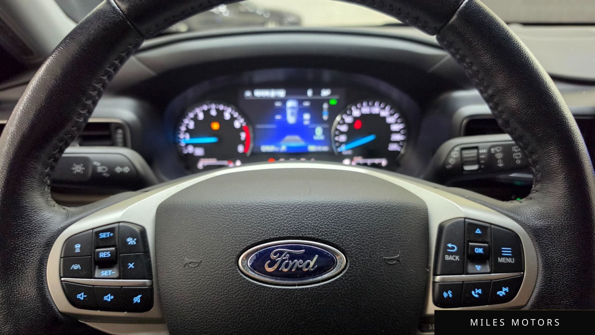 Ford Explorer 2021 — миниатюра 9