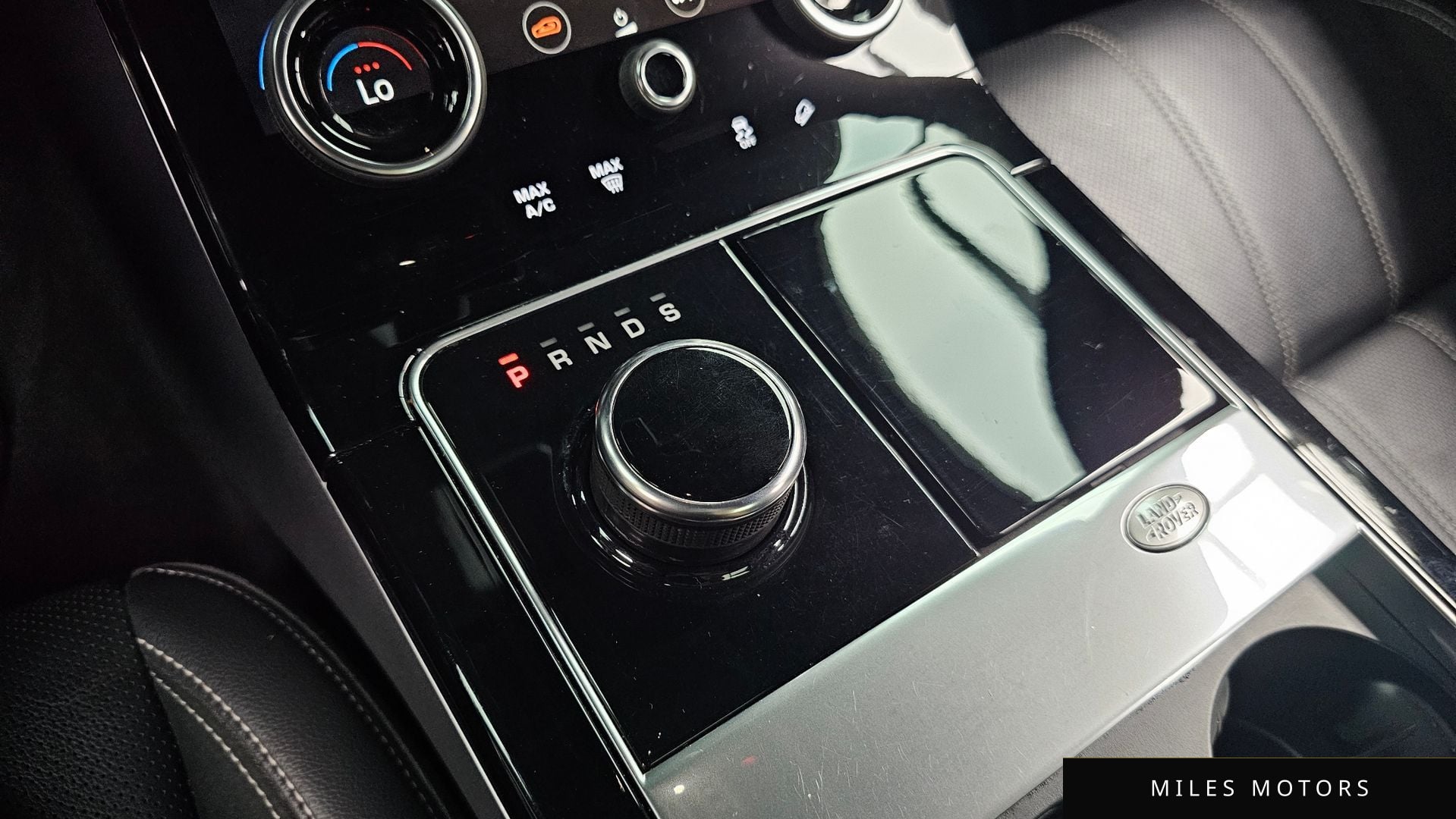 Land Rover Range Rover Velar 2019 — миниатюра 9