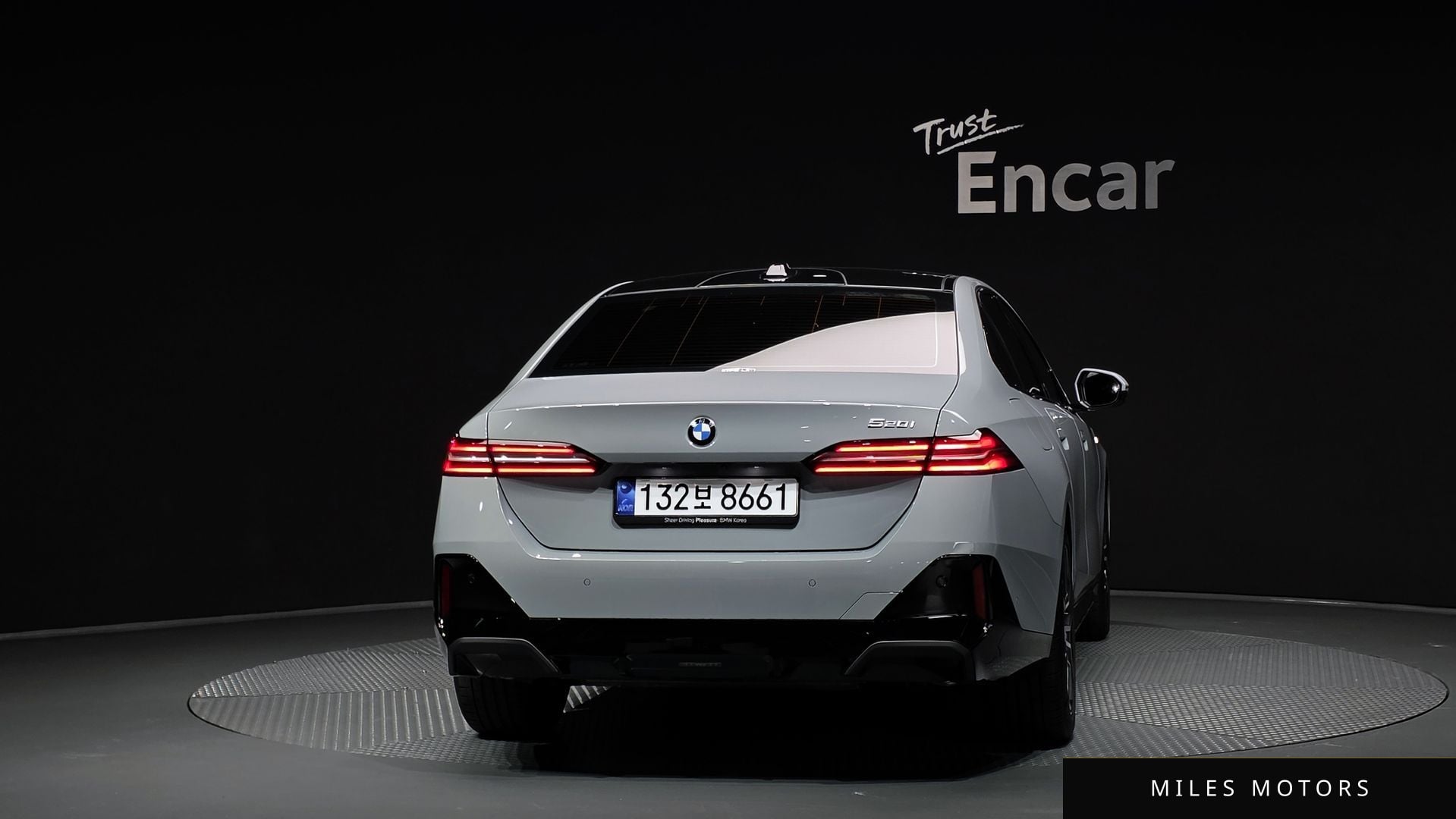 BMW 5 Series (G60) 2025 — миниатюра 4