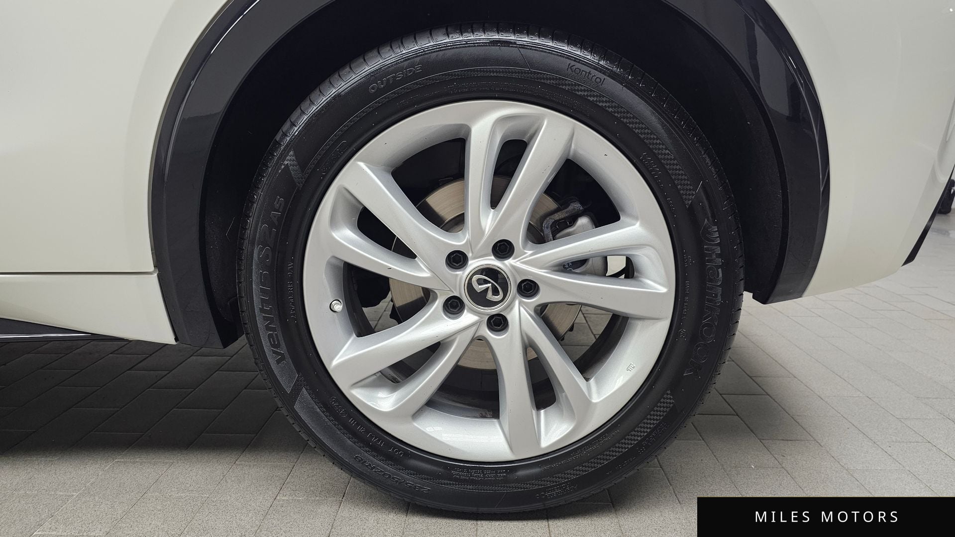 Infiniti Q30 2019 — миниатюра 6