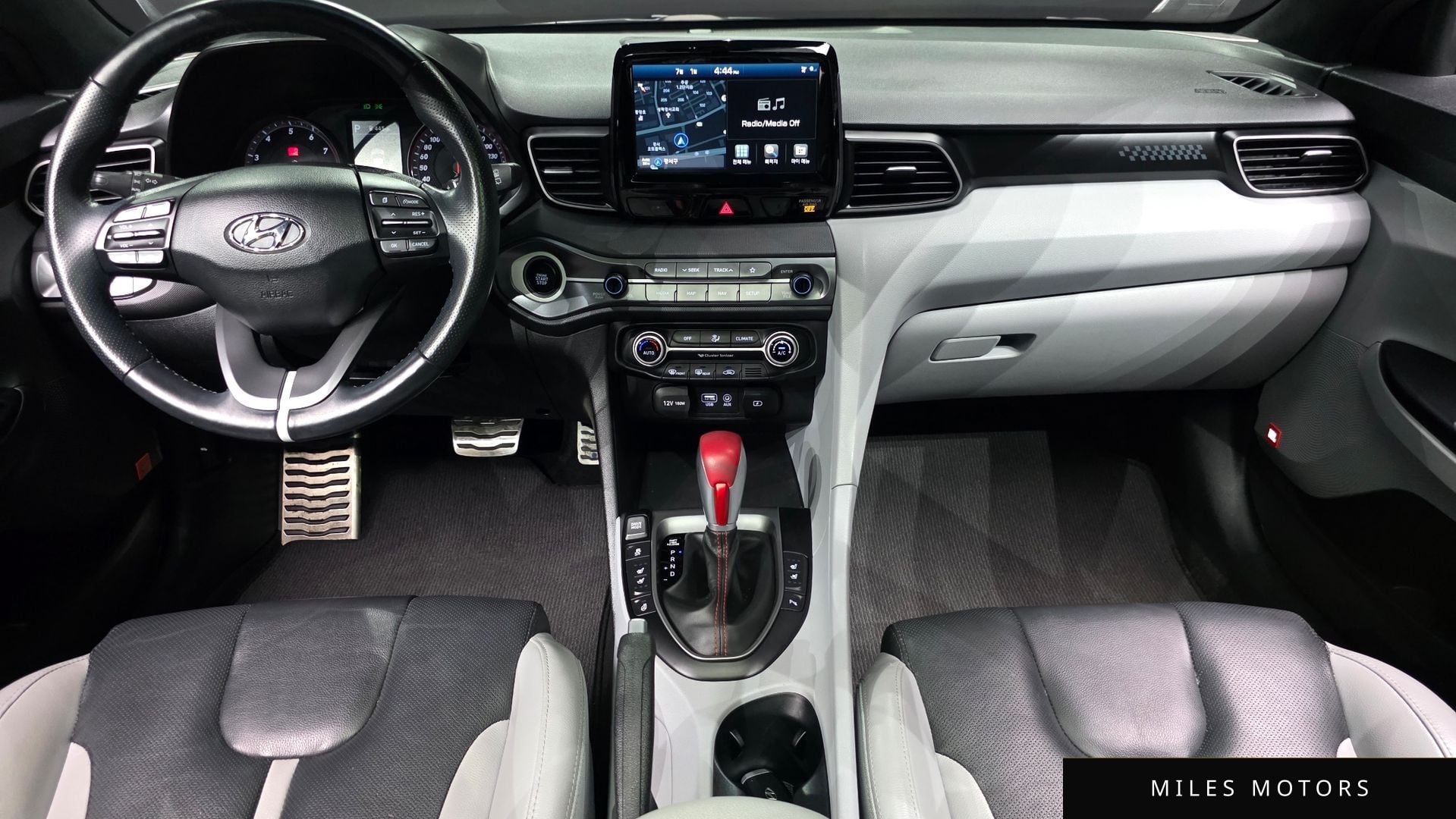Hyundai Veloster 2018 — миниатюра 10