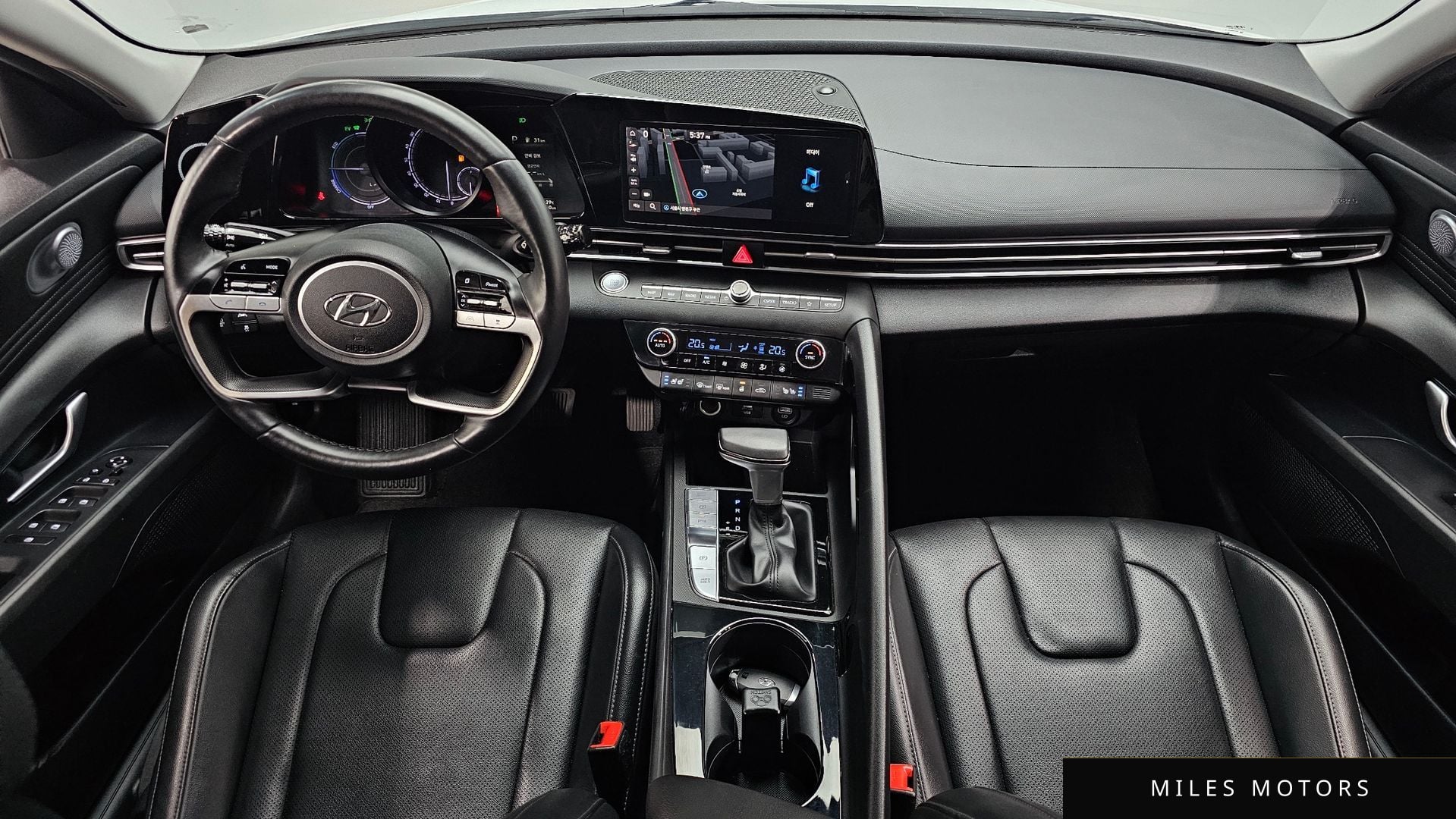 Hyundai AVANTE 2023 — миниатюра 10