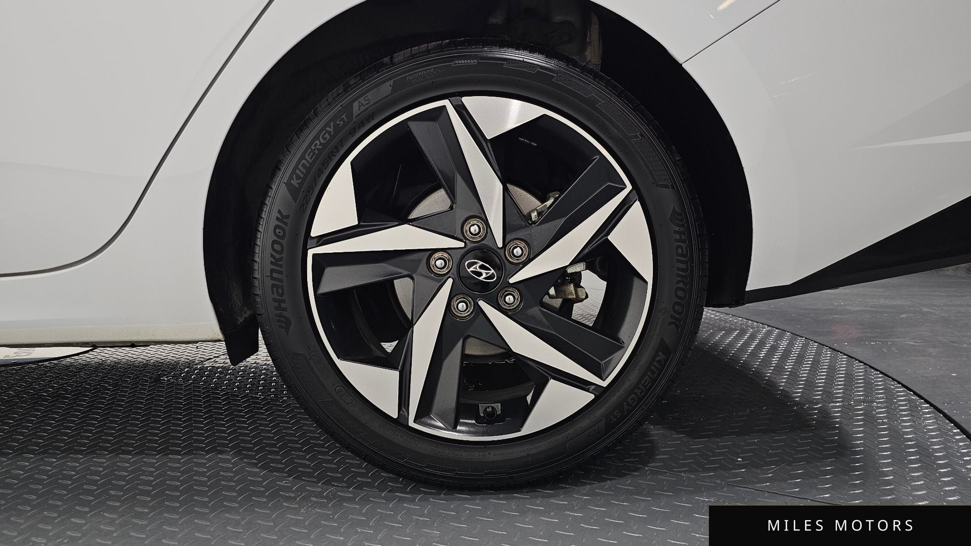 Hyundai AVANTE 2023 — миниатюра 7
