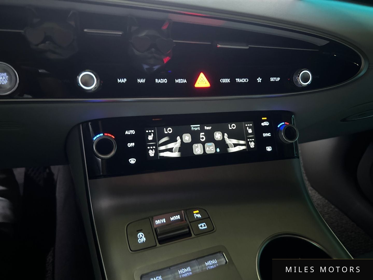 Genesis GV70 2025 — миниатюра 11