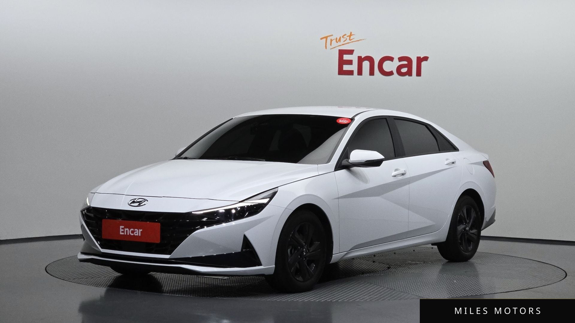 Hyundai AVANTE 2023 — фото 1 из 12