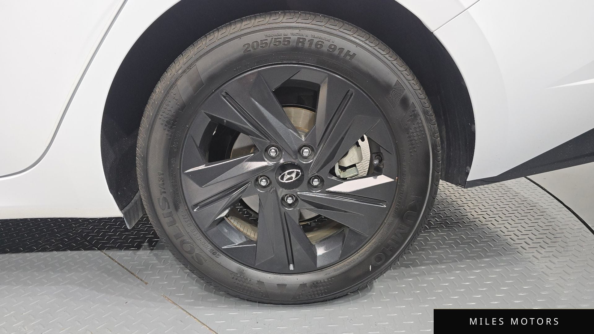 Hyundai AVANTE 2023 — миниатюра 7