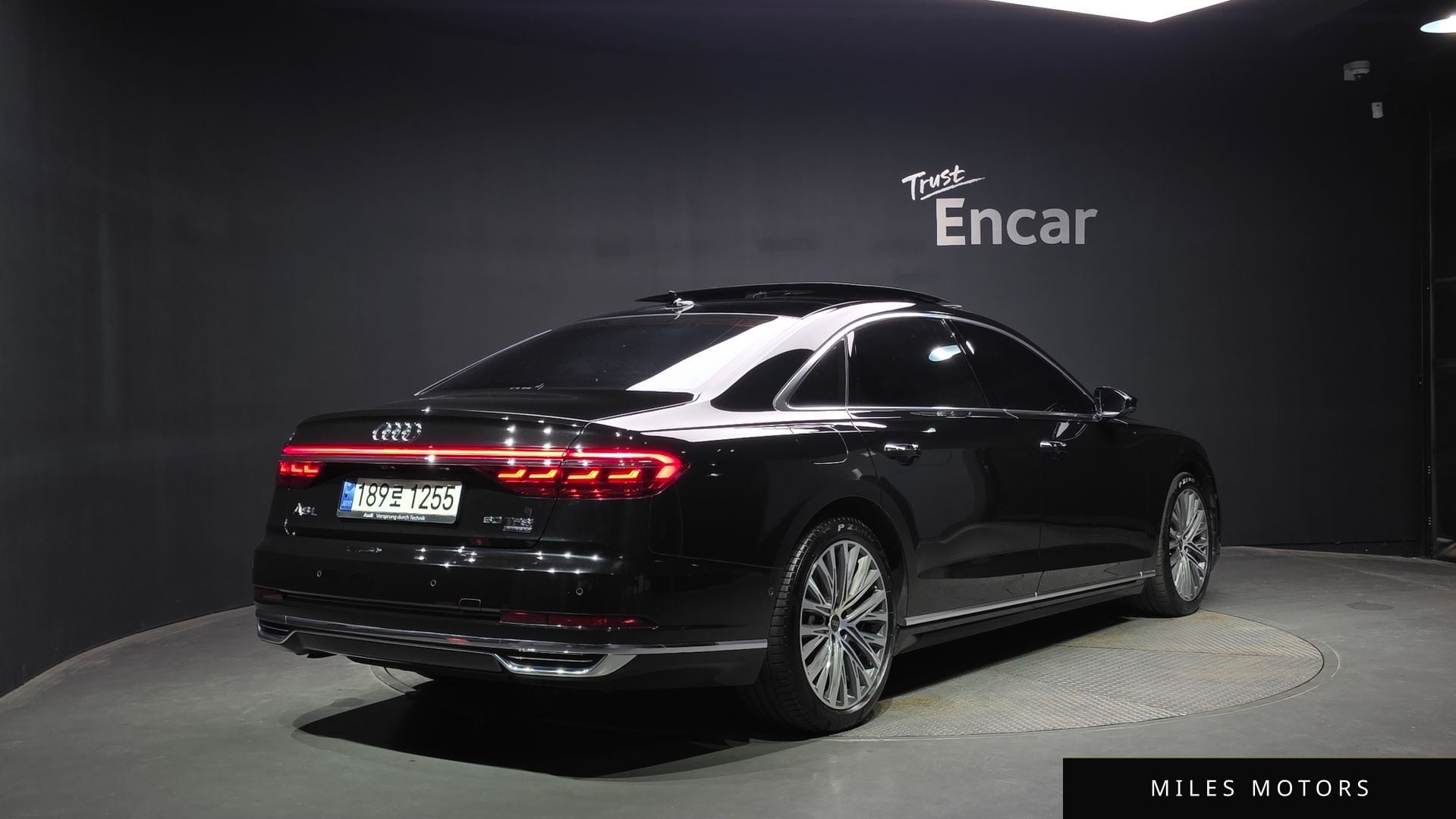 Audi A8 (D5) 2021 — фото 1 из 12