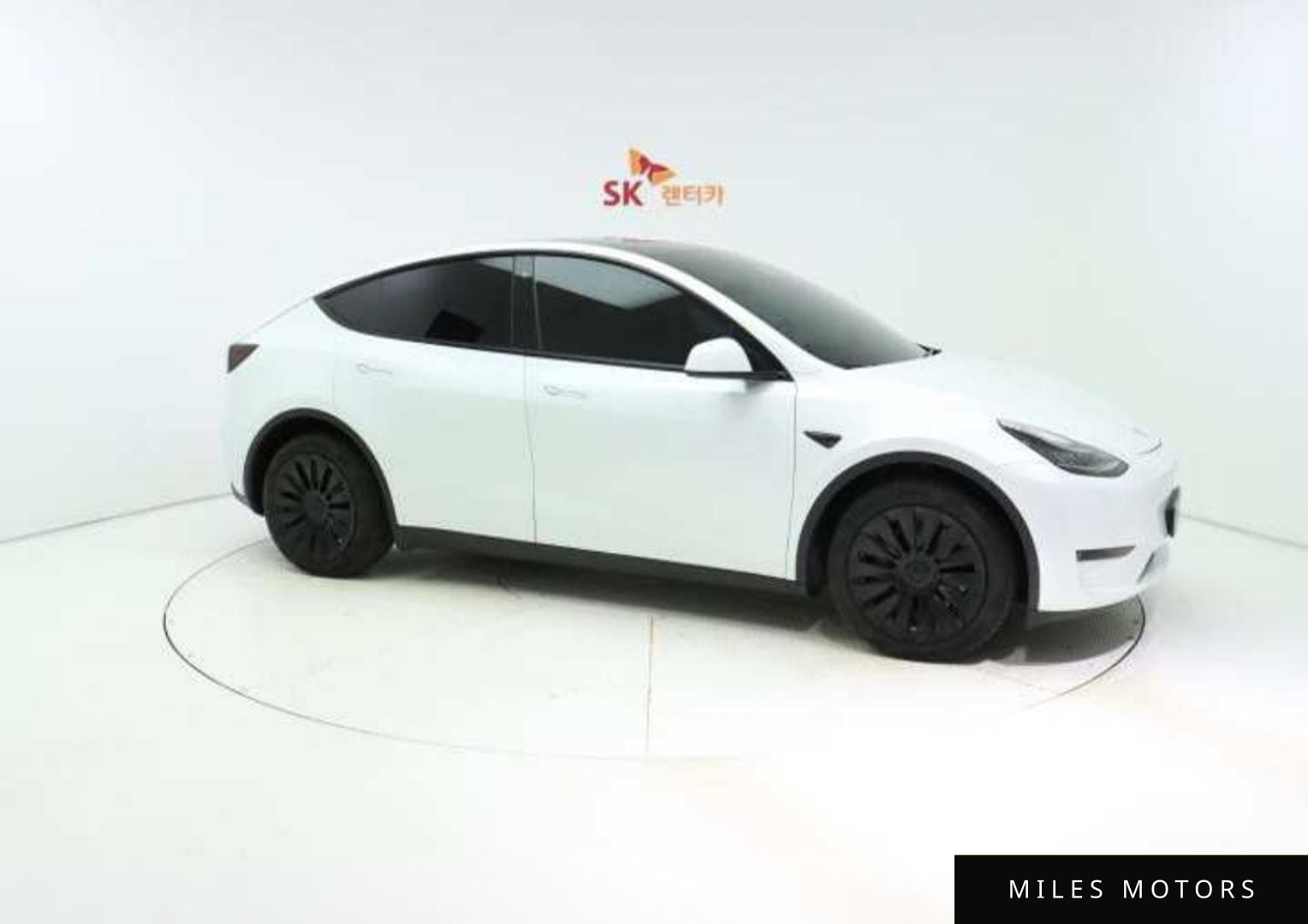Tesla Model Y 2022 — миниатюра 5