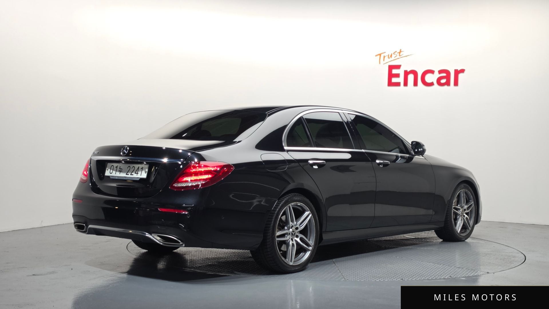 Mercedes-Benz E-Class W213 2019 — миниатюра 2