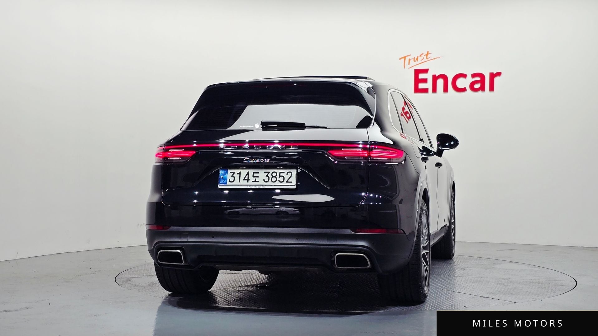 Porsche Cayenne 2022 — миниатюра 4