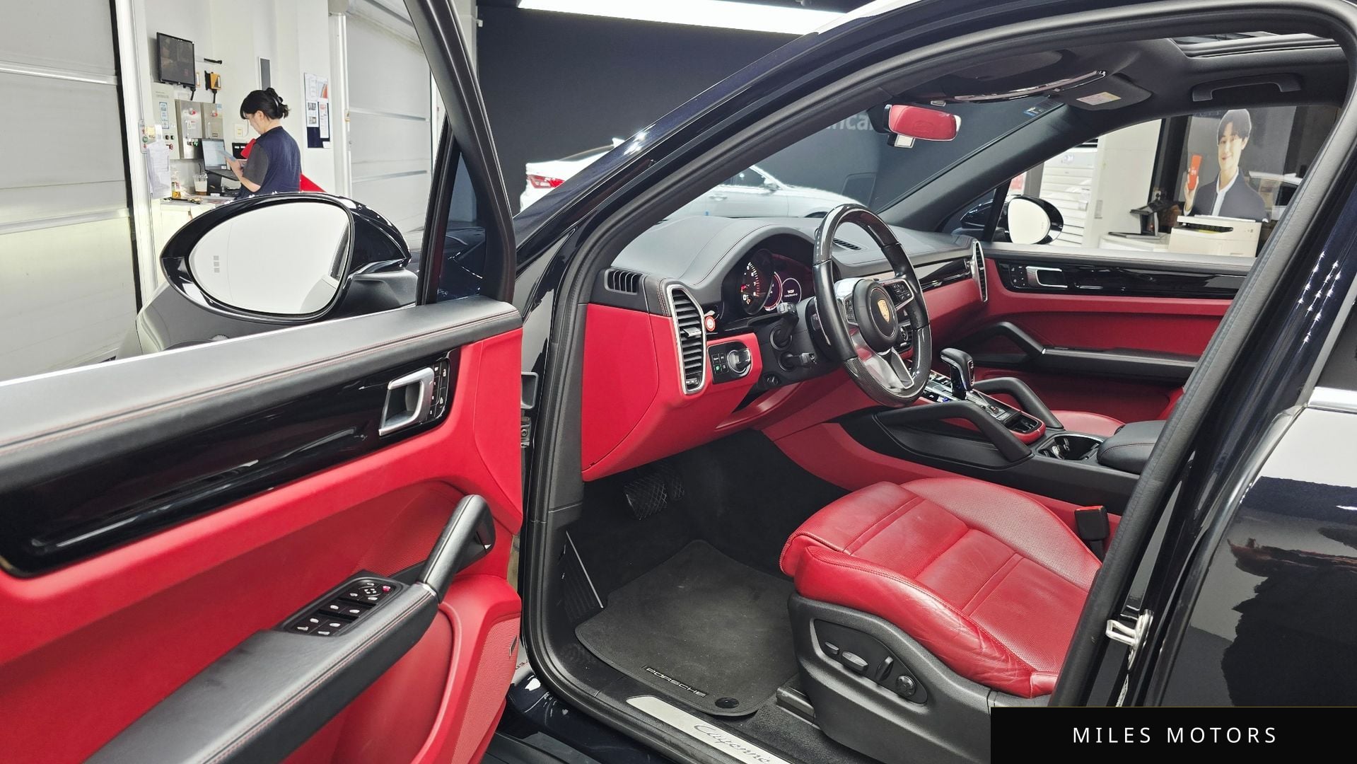 Porsche Cayenne 2022 — миниатюра 10