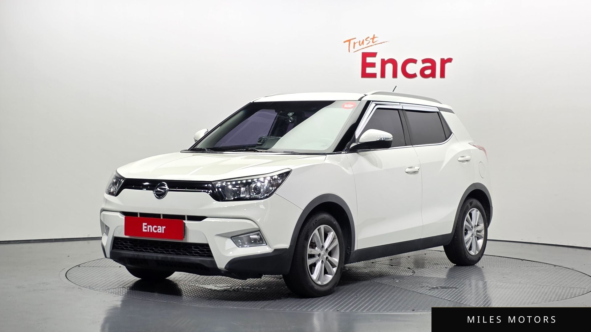 KG Mobility Tivoli 2016 — фото 1 из 12