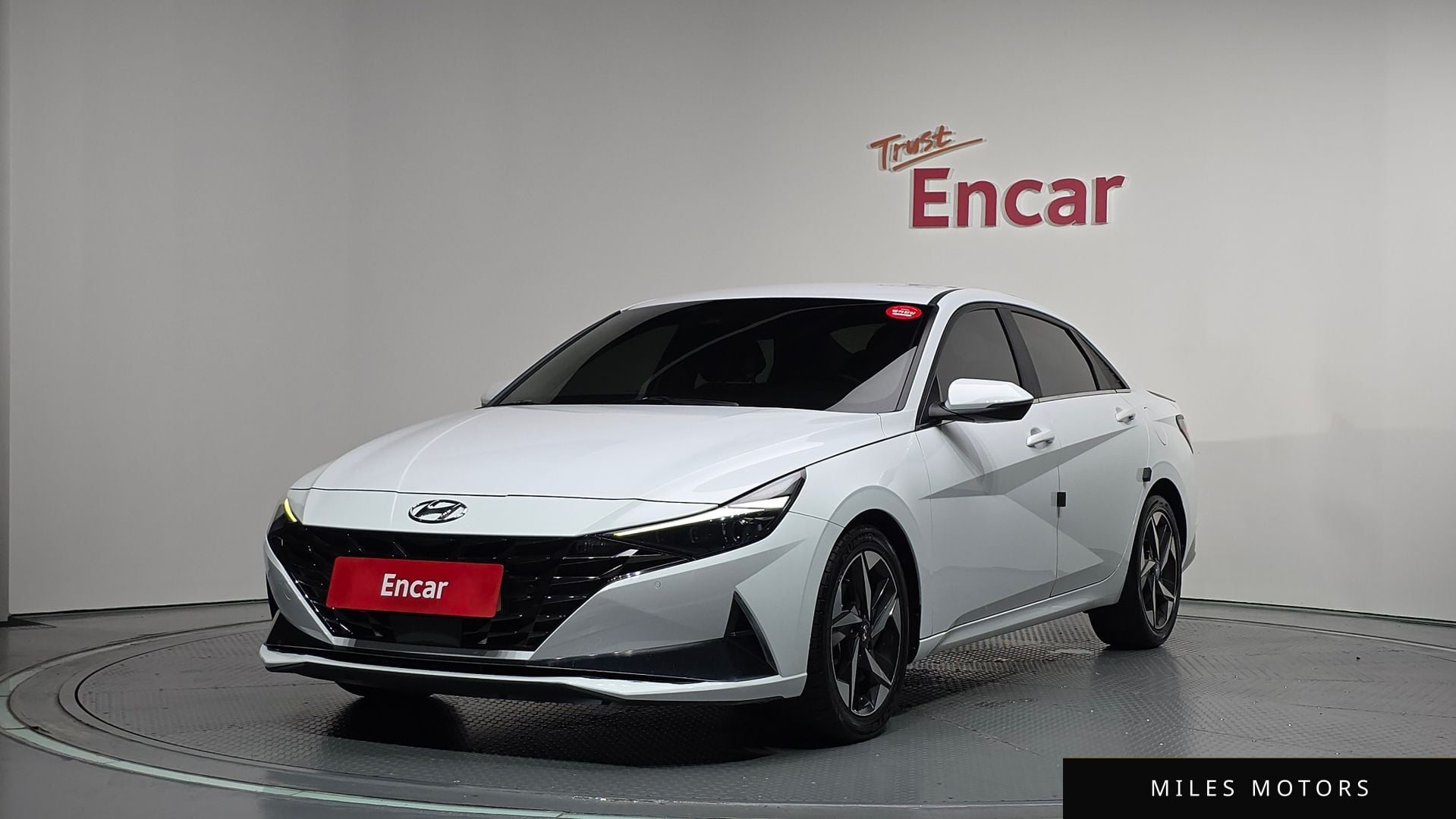 Hyundai AVANTE 2021 — фото 1 из 12
