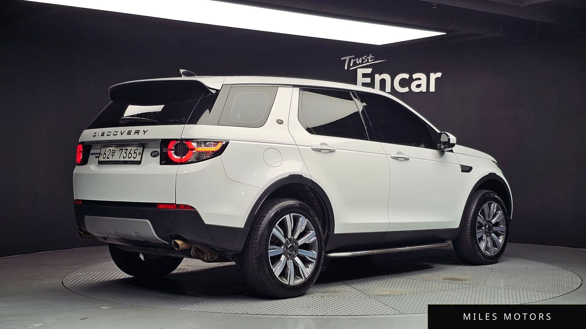 Land Rover Discovery Sport 2018 — миниатюра 2