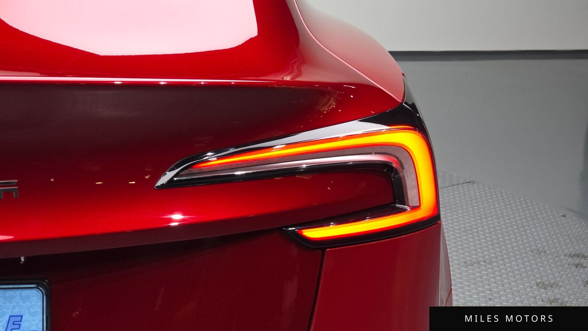 Tesla Model 3 2024 — миниатюра 9