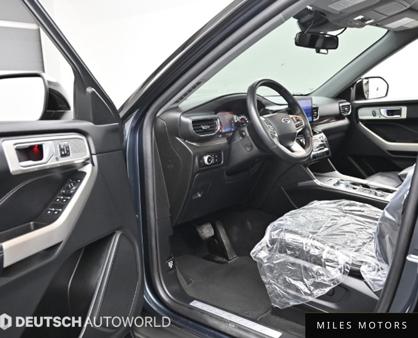 Ford Explorer 2023 — миниатюра 11