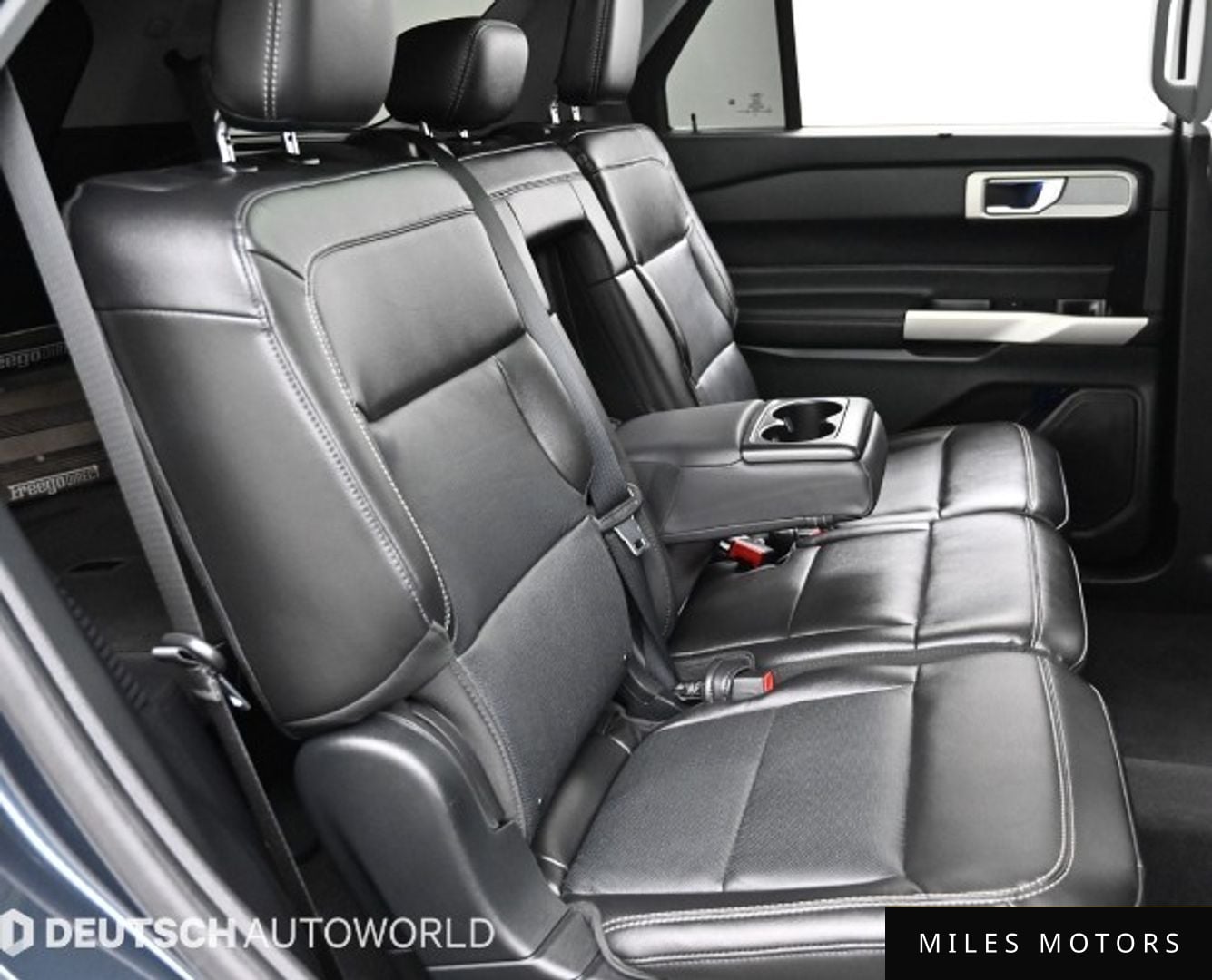 Ford Explorer 2023 — миниатюра 12